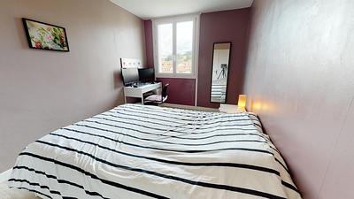 Photo de la chambre 1 du 33 rue Henri Brosse 69310 Pierre-Bénite