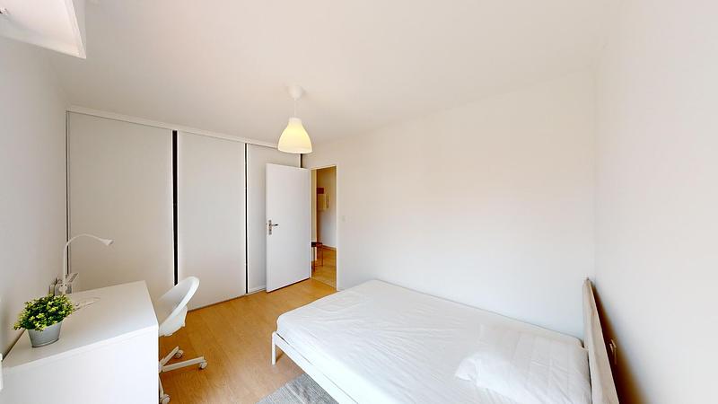 Photo de la chambre 2 du 99 Boulevard Gambetta 06000 Nice